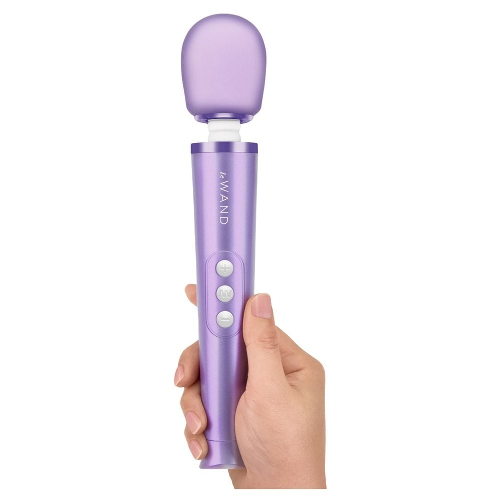 le wand Le Wand Petite Rechargeable Travel Massage Wand - Violet