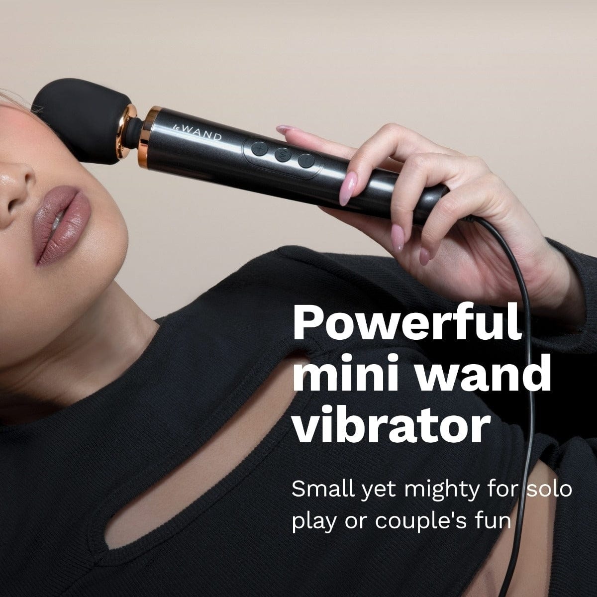 Le Wand - Powerful Petite Massage Wand Plug-In | Black/ Gold Le Wand - For Me To Love
