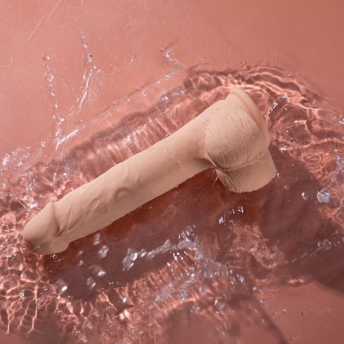 Honey Play Box – Kenzo – Big Realistic Thrusting Dildo (App Controlled) | 9.5 inches Honey Play Box - For Me To Love