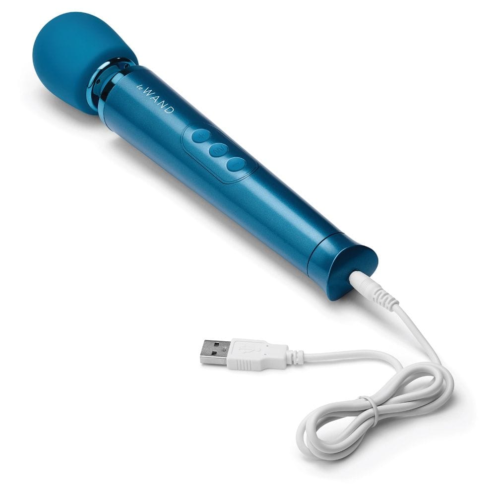 Le Wand - Petite Rechargeable Massager Wand | Blue le wand - For Me To Love